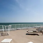 Отель Le Soleil 4*