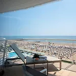 Отель Le Soleil