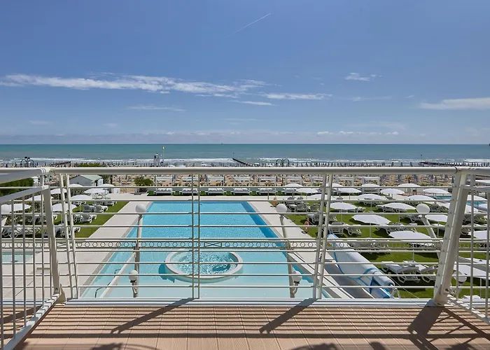 Le Soleil Hotel 4*