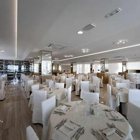 Le Soleil Hotel