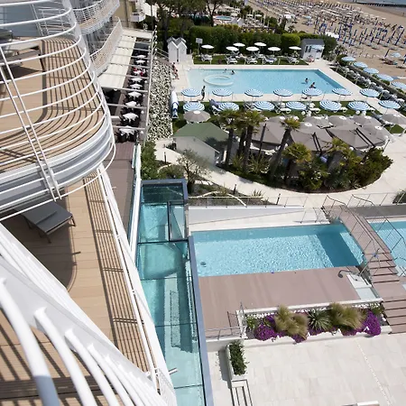 فندق Le Soleil 4*