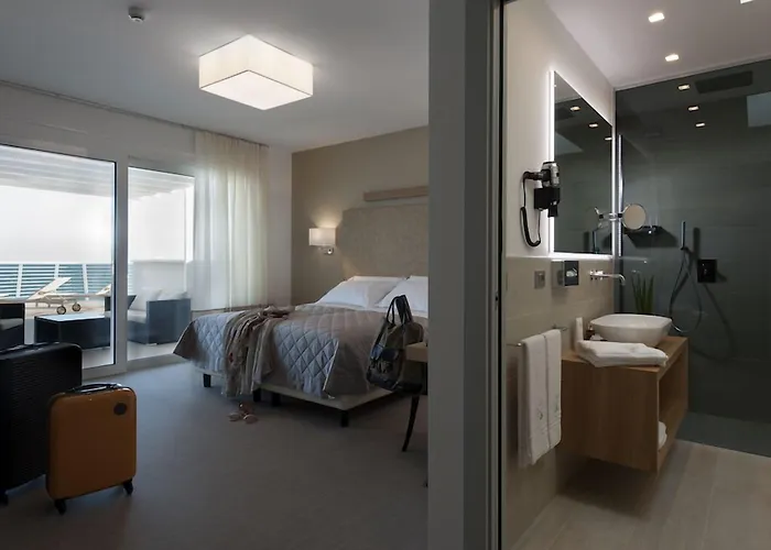 Le Soleil Hotel 4*