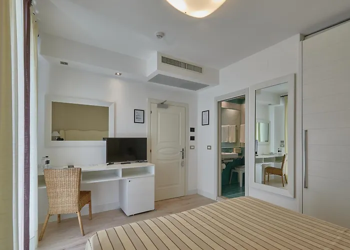 Le Soleil Hotel 4*