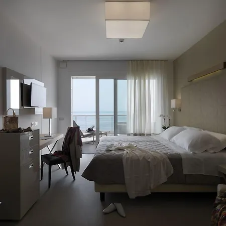 Le Soleil 4*