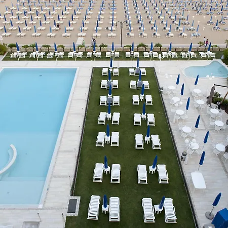 Le Soleil 4* לידו די ג'סולו